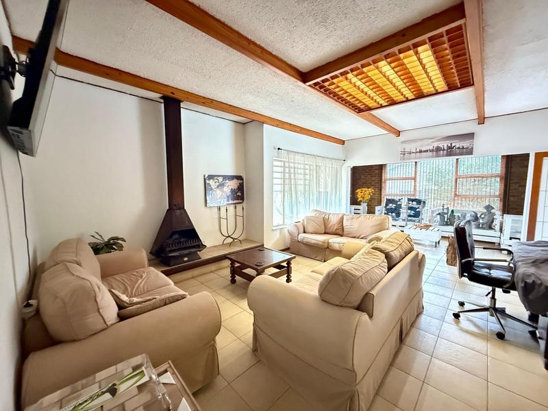 4 Bedroom Property for Sale in Bergzicht Western Cape